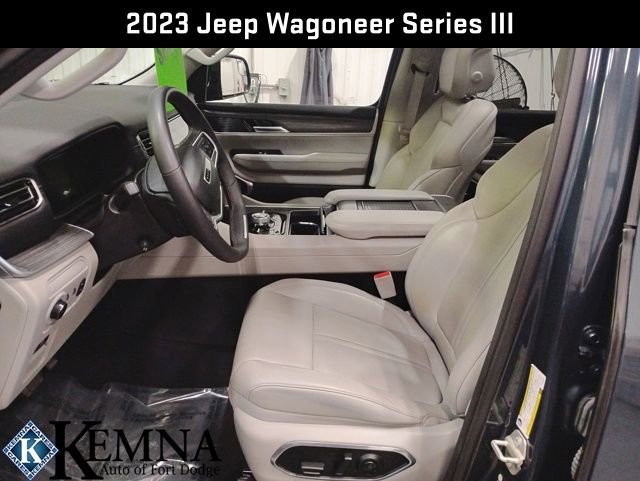 Used 2023 Jeep Wagoneer Series III w/ Premium Group I image 10