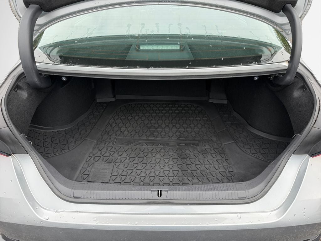 Certified 2021 Toyota Avalon XSE FWD image 26