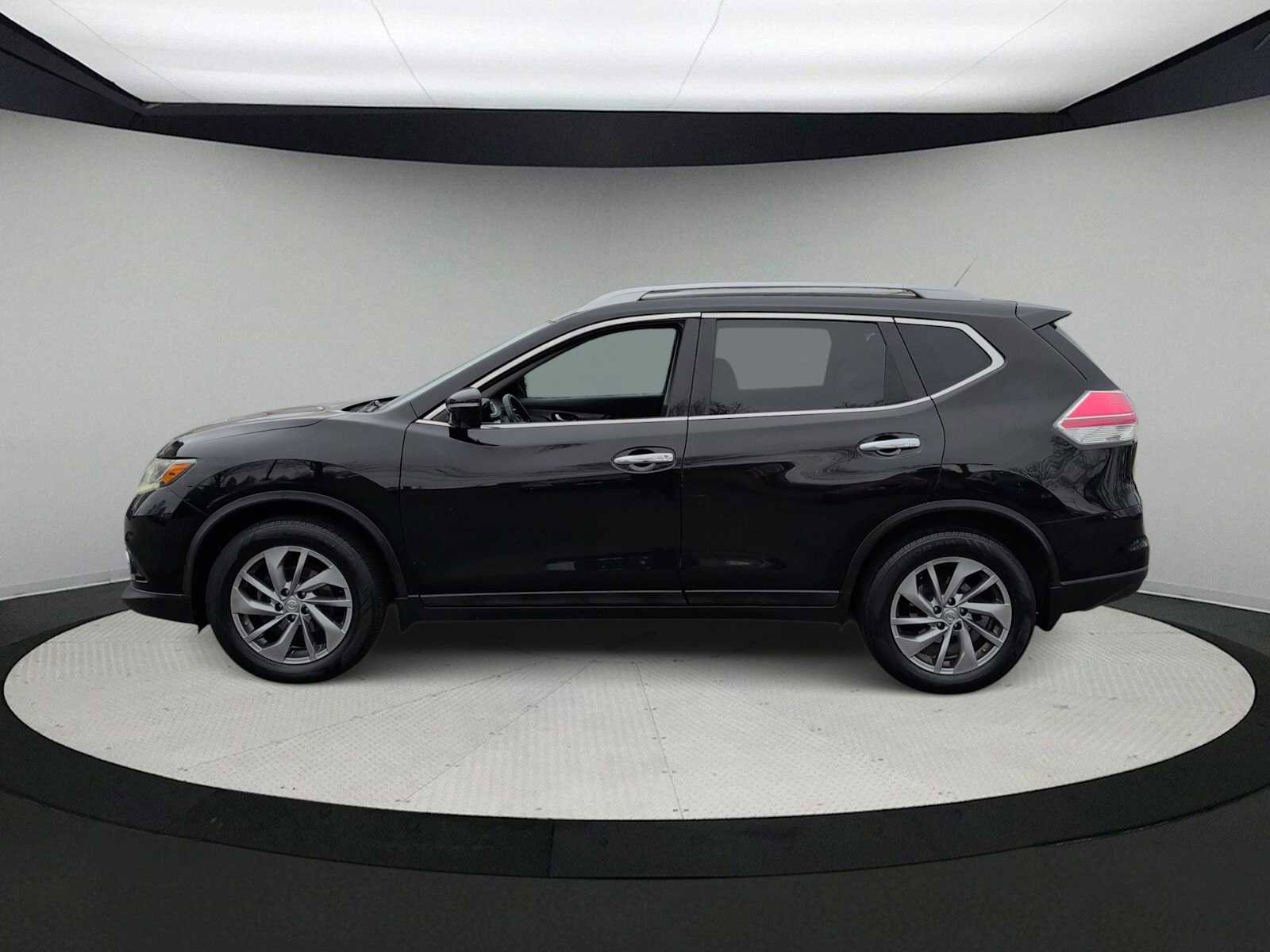 Used 2015 Nissan Rogue SL image 5