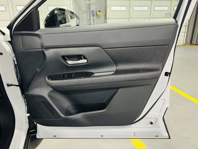 New 2026 Nissan Kicks SV image 33