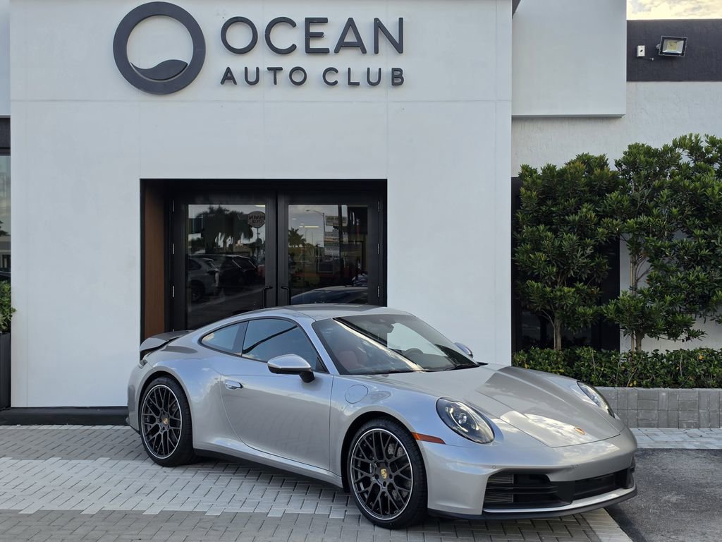 Used 2025 Porsche 911 Carrera RWD image 2