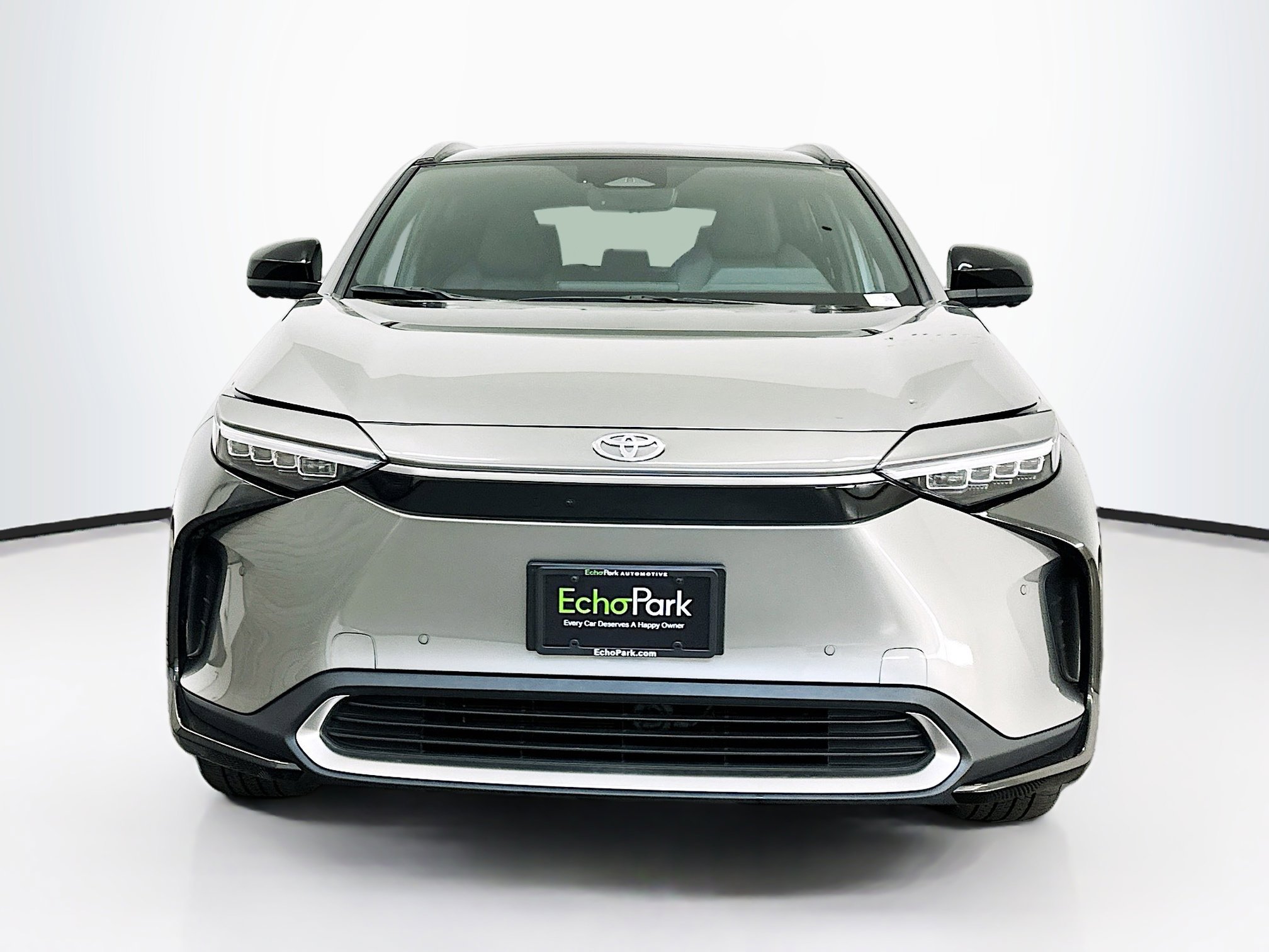 Used 2023 Toyota bZ4X Limited w/ Weather Package AWD/4WD image 2