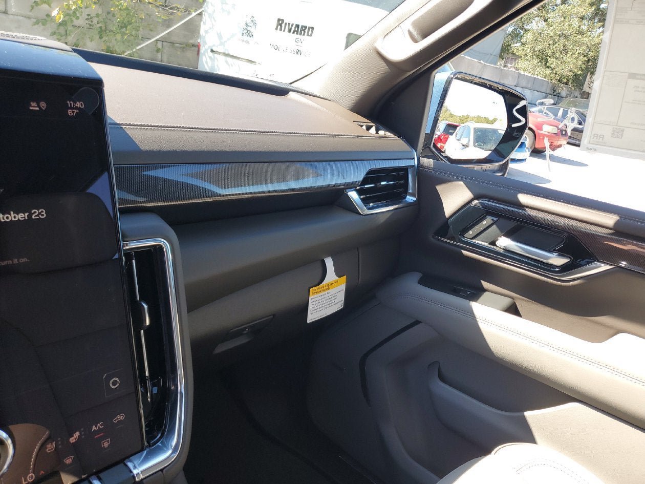 New 2027 GMC Yukon XL Elevation w/ Elevation Preferred Package RWD image 25