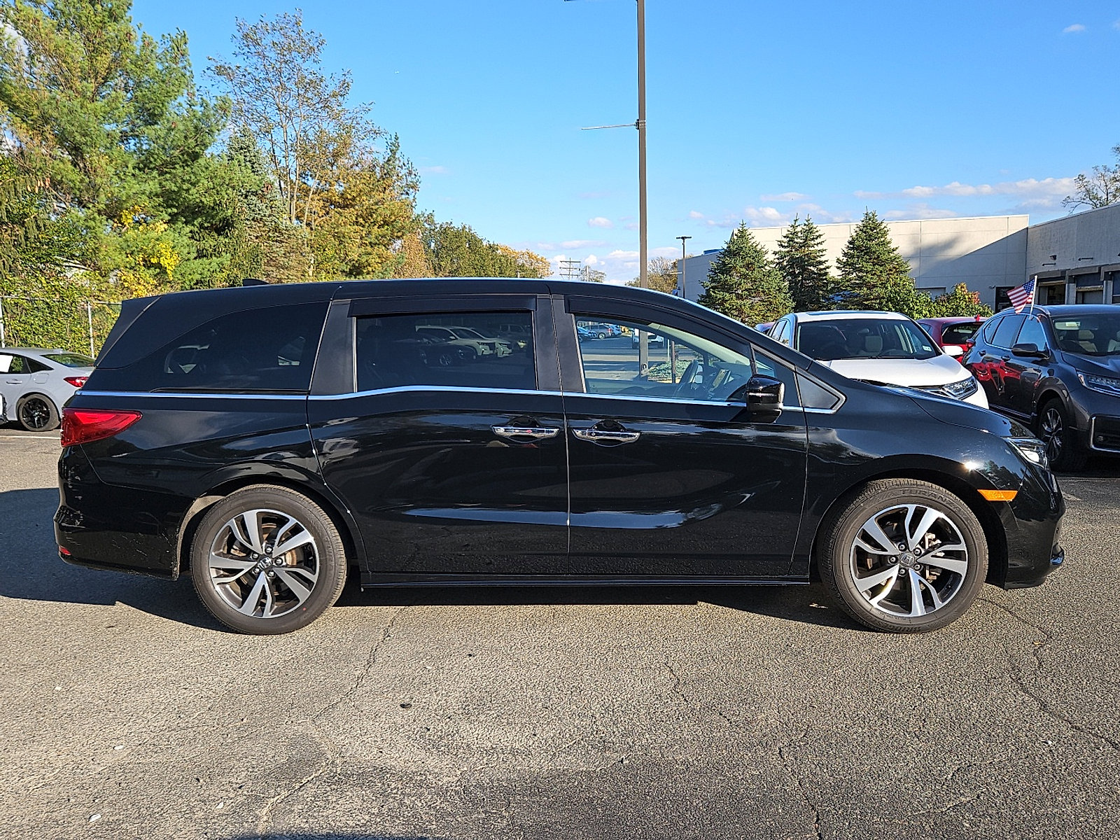 Certified 2024 Honda Odyssey Touring image 8
