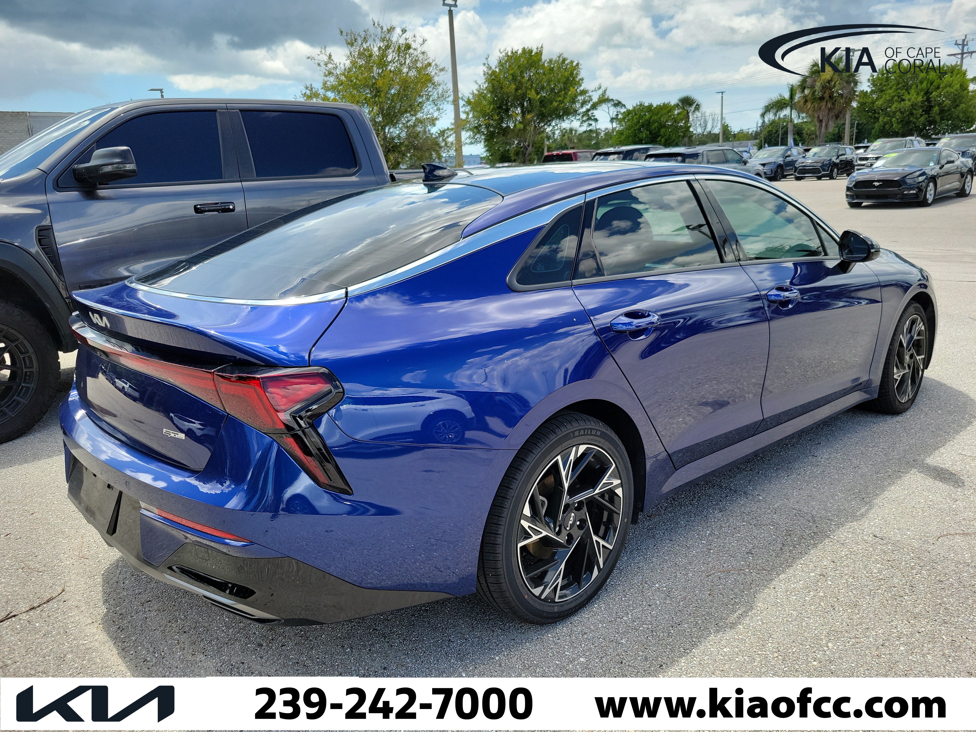 Used 2025 Kia K5 GT-Line w/ GT-Line Premium Package FWD image 9