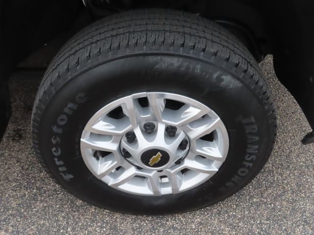 Used 2025 Chevrolet Silverado 2500 LT w/ Convenience Package image 16