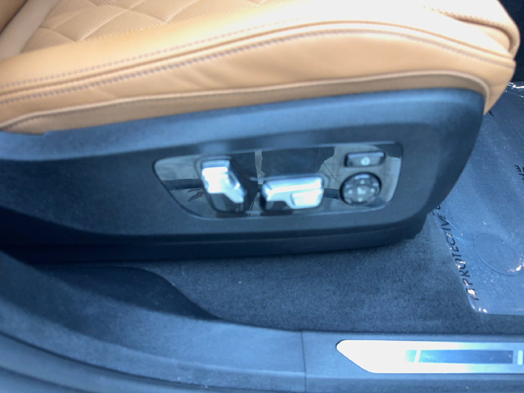 Used 2026 BMW X6 xDrive40i AWD/4WD image 50