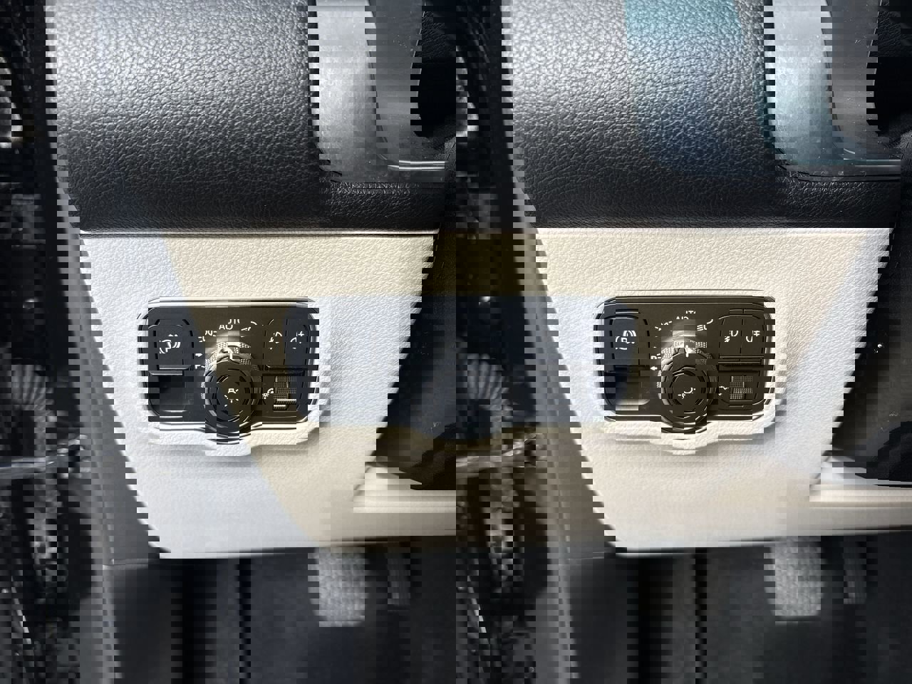 Used 2022 Mercedes-Benz GLB 250 image 15