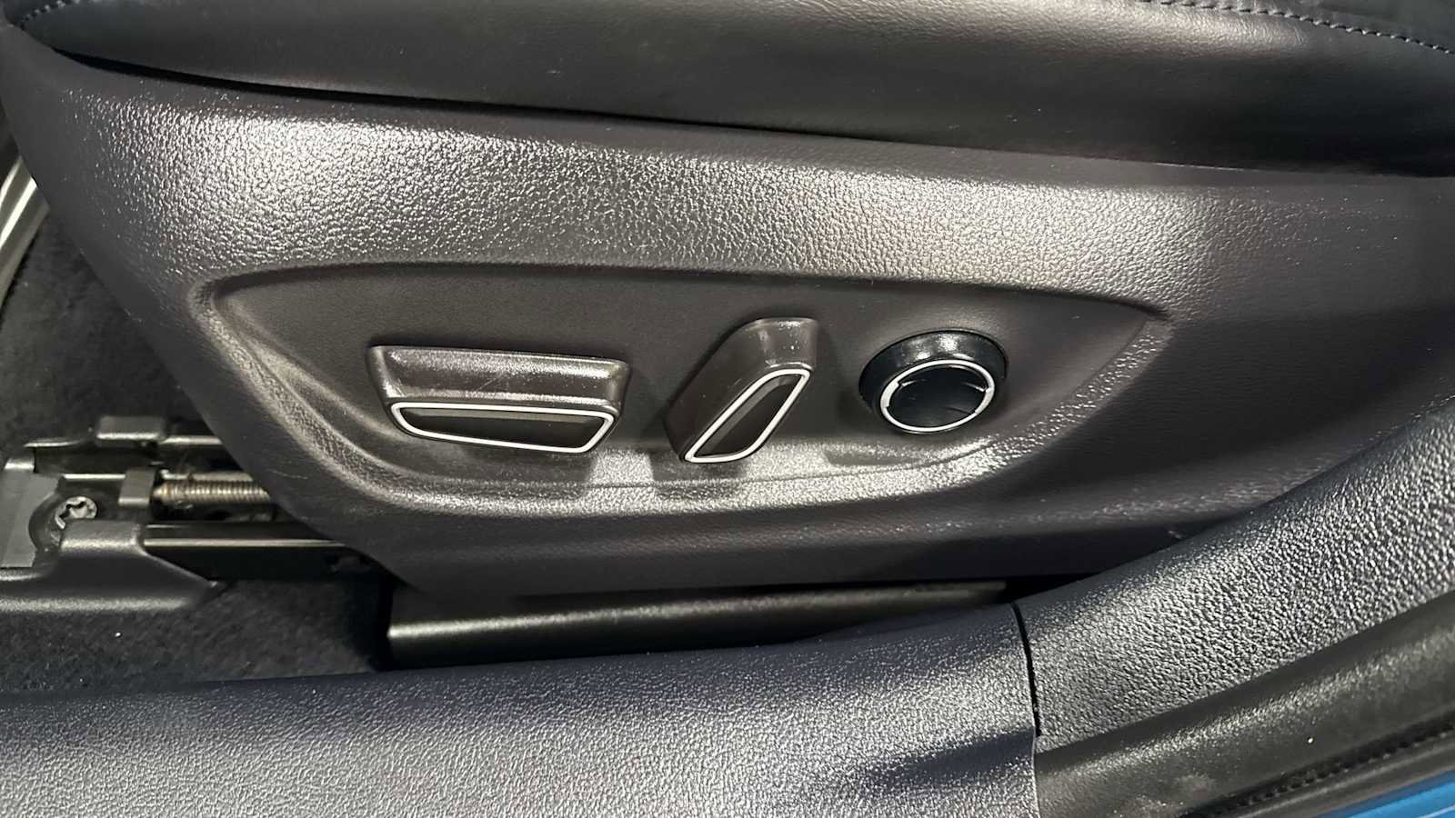 Certified 2017 Toyota Prius Prime Advanced image 14