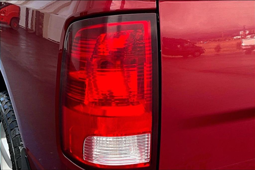 Used 2014 RAM 1500 Express image 30