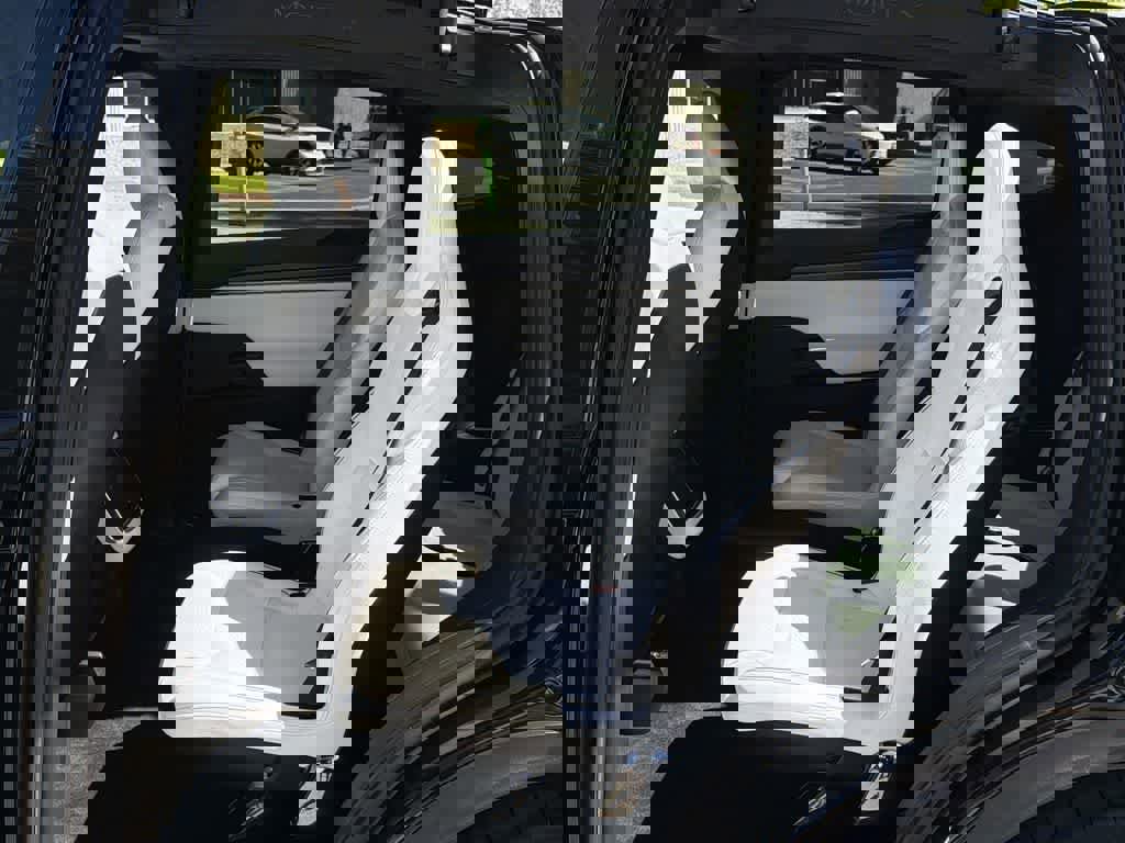 Used 2022 Tesla Model X Plaid image 26