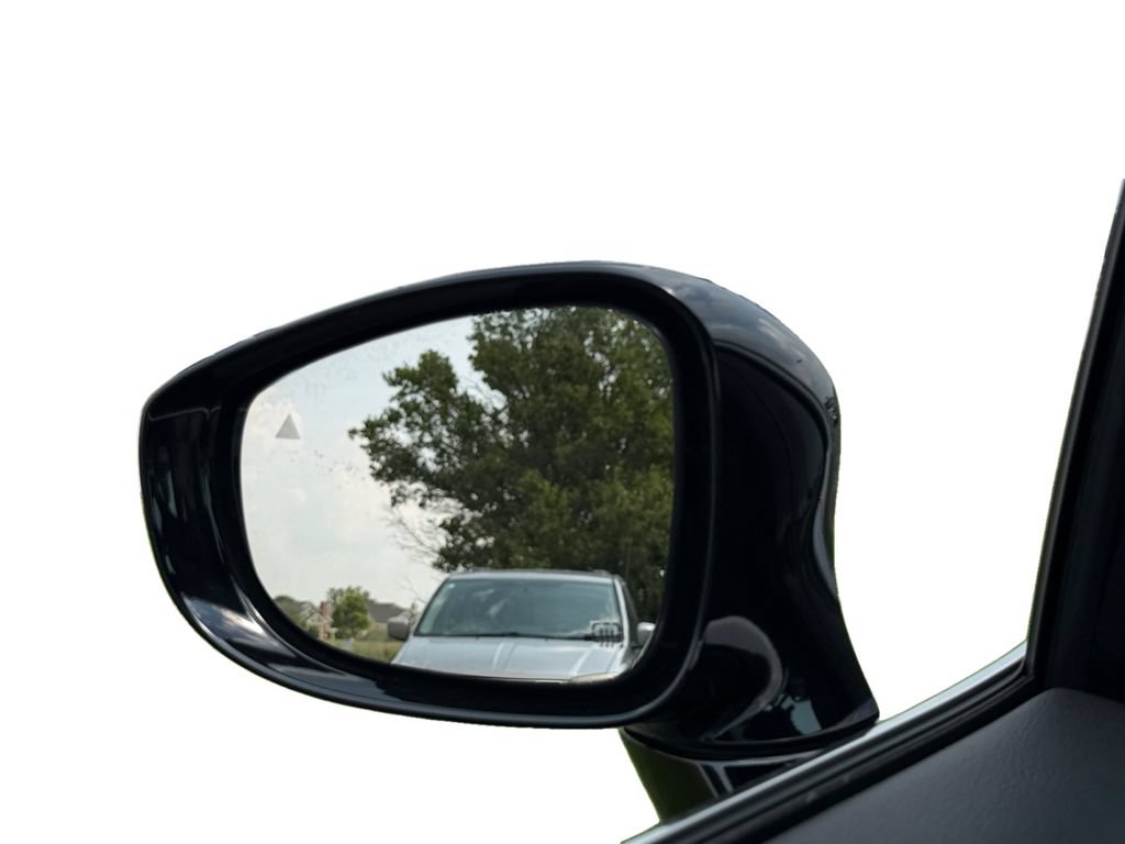 Used 2025 Chrysler Pacifica Select FWD image 20