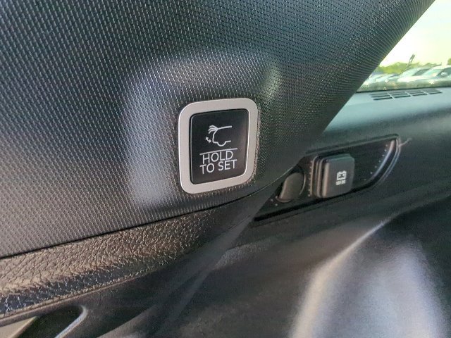 Used 2024 Jeep Grand Cherokee Altitude AWD/4WD image 35