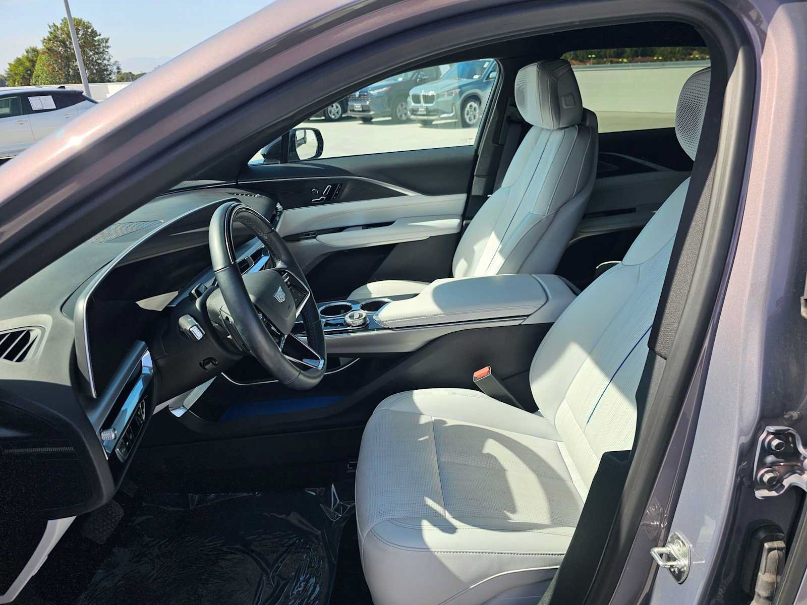 Used 2024 Cadillac Lyriq Sport RWD image 20