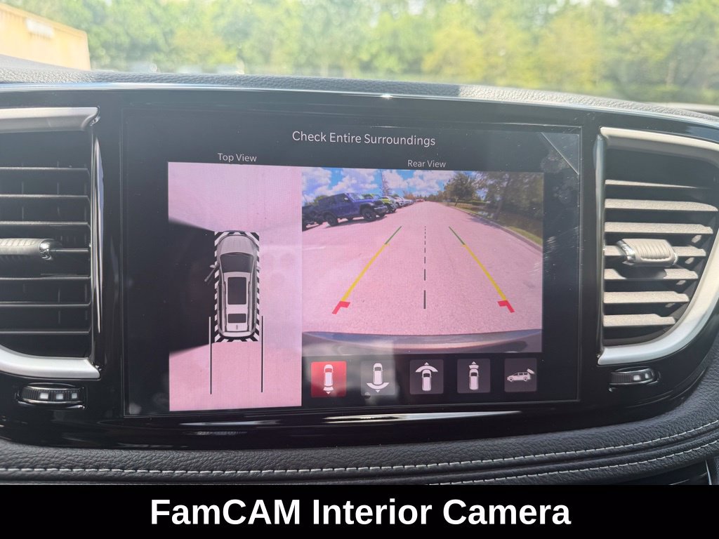 New 2027 Chrysler Pacifica Select w/ Family Tech Group FWD image 16