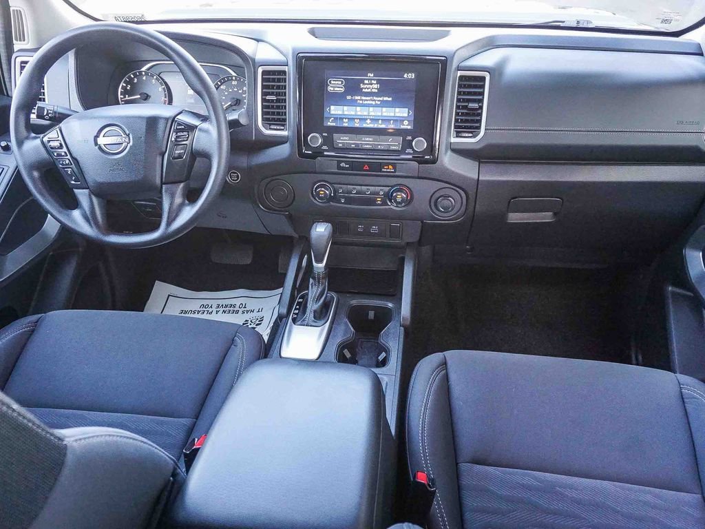 Used 2024 Nissan Frontier SV image 15