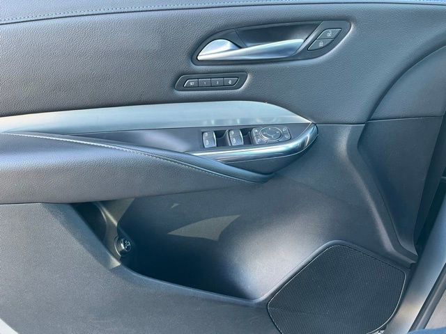 Used 2023 Cadillac XT4 Premium Luxury image 21