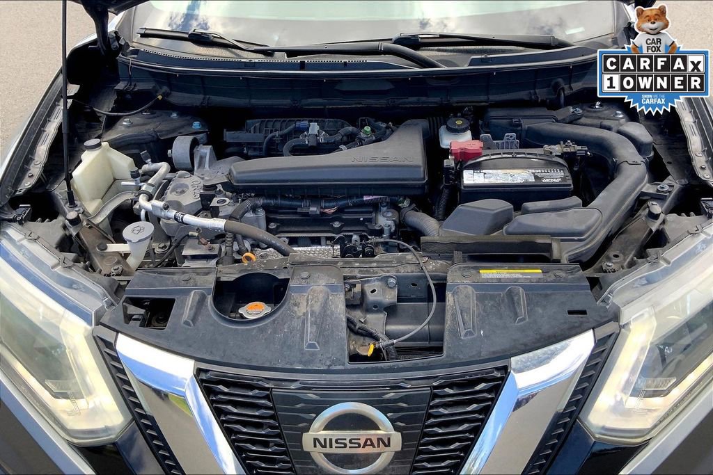 Used 2017 Nissan Rogue SV w/ SV Premium Package image 10