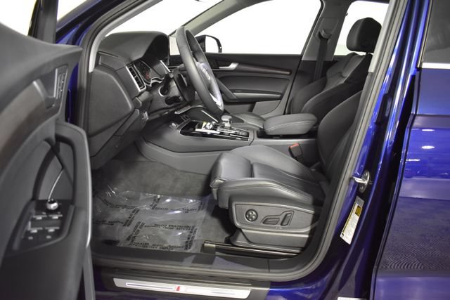 Used 2024 Audi Q5 2.0T Premium w/ Convenience Package AWD/4WD image 11