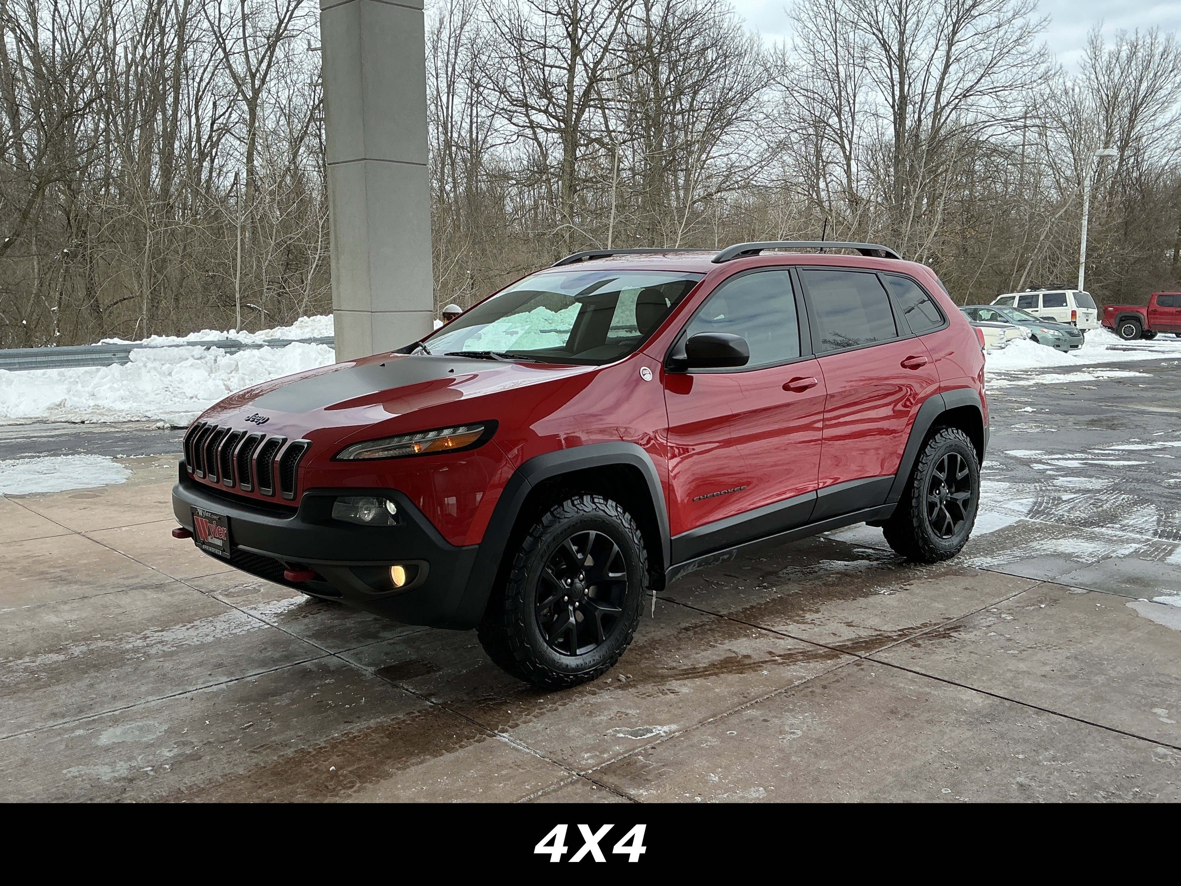 Used 2017 Jeep Cherokee Trailhawk w/ Cold Weather Group image 3