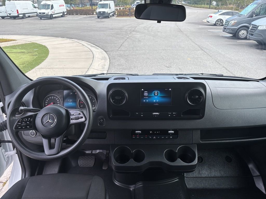 Used 2024 Mercedes-Benz Sprinter 2500 image 50