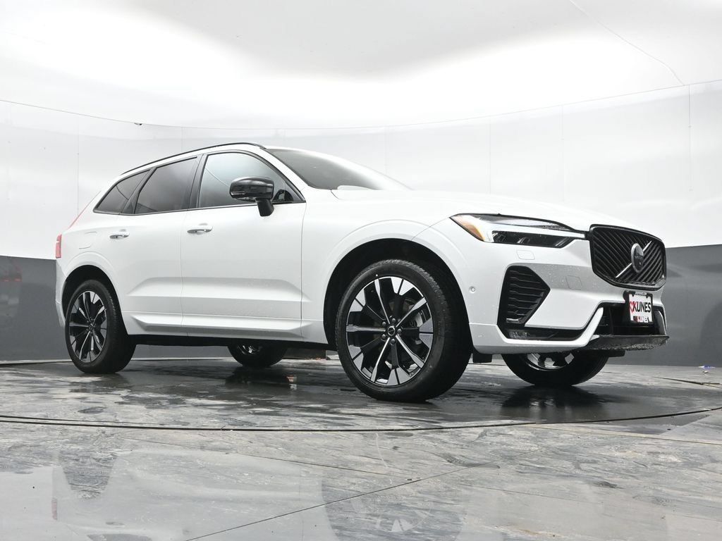 New 2026 Volvo XC60 B5 Plus w/ Climate Package AWD/4WD image 39