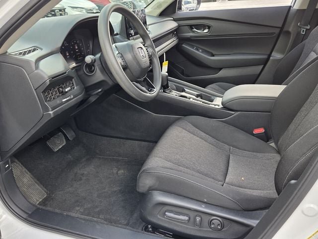 Used 2025 Honda Accord SE image 10