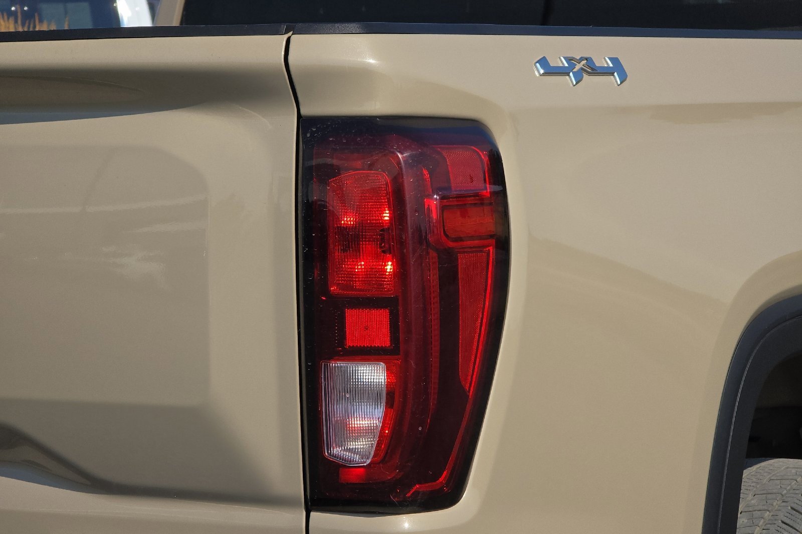 Used 2023 GMC Sierra 1500 Elevation image 50