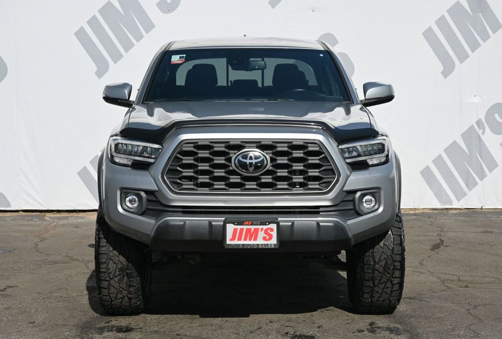 Used 2022 Toyota Tacoma TRD Off-Road image 2