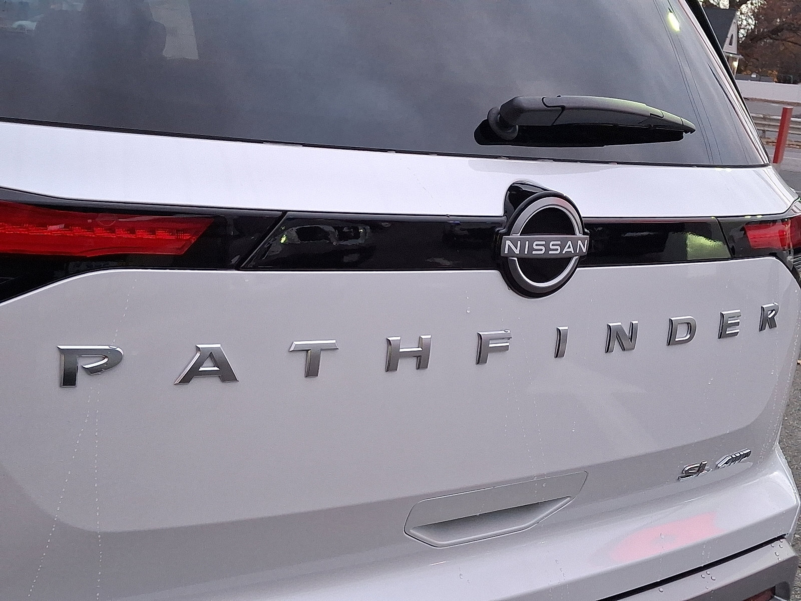 New 2025 Nissan Pathfinder SL image 20