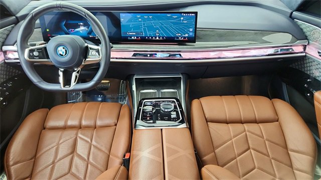 Used 2023 BMW i7 xDrive60 image 20