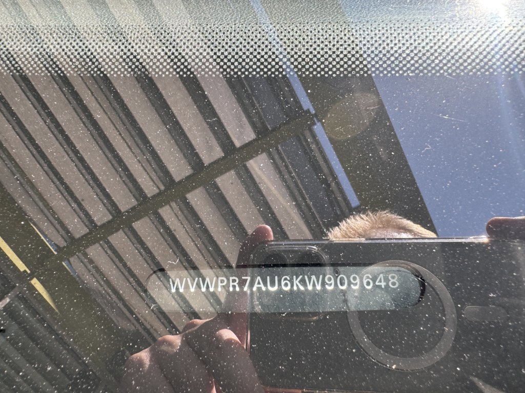 Used 2019 Volkswagen e-Golf SEL Premium image 43