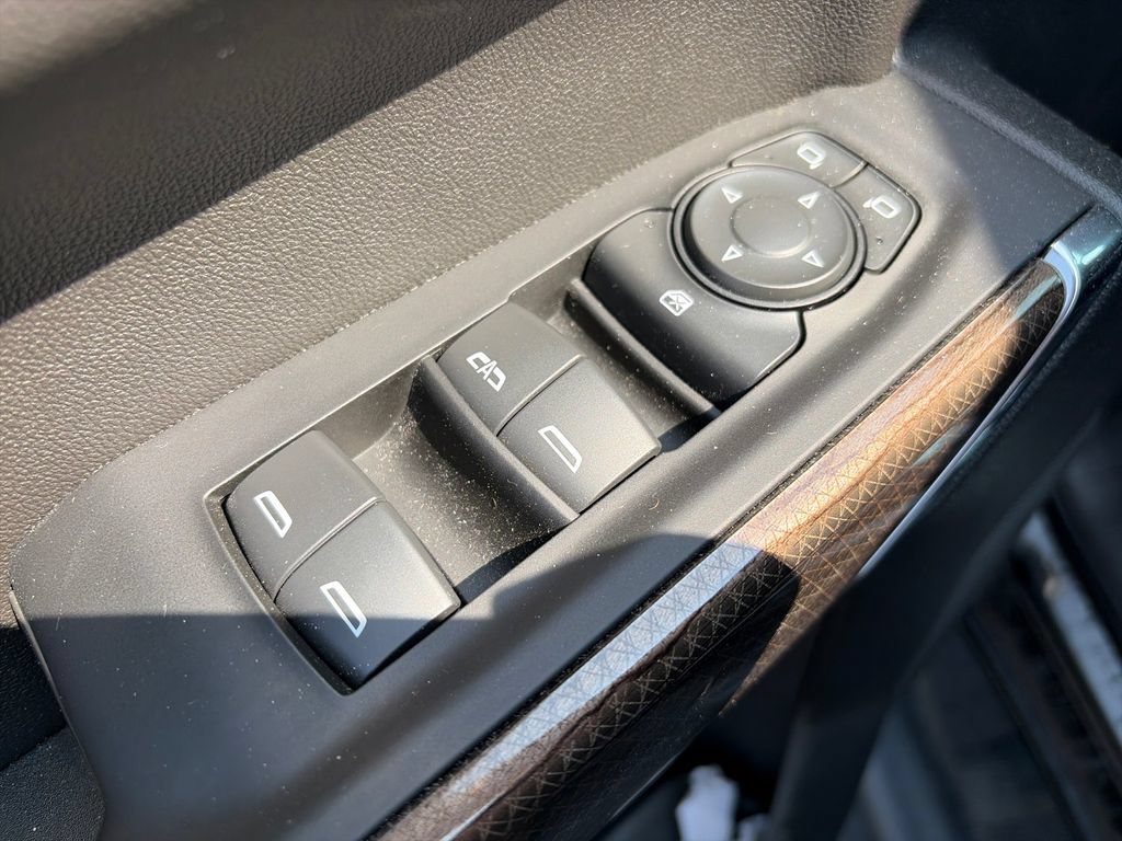 Used 2021 Chevrolet Silverado 1500 LT Trail Boss w/ Bed Protection Package AWD/4WD image 17