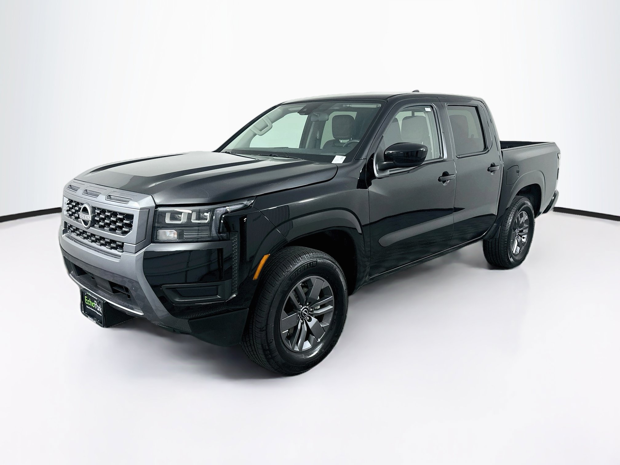 Used 2026 Nissan Frontier SV RWD image 3