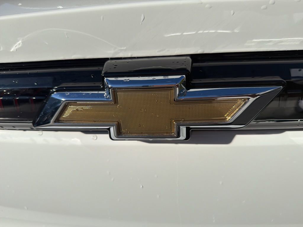 New 2026 Chevrolet Equinox EV LT image 36