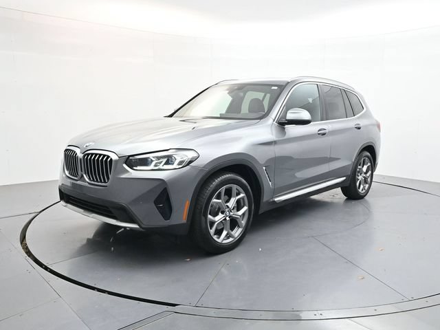 Used 2023 BMW X3 xDrive30i w/ Premium Package AWD/4WD image 3