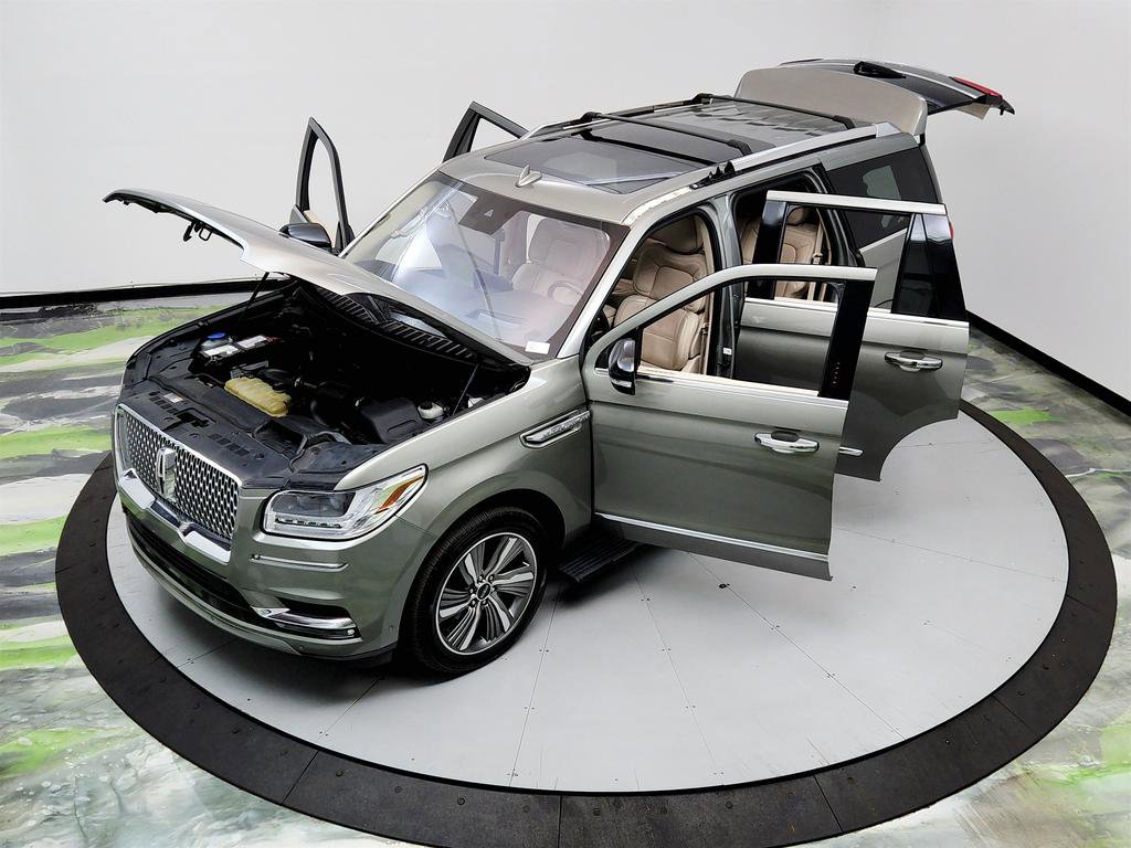 Used 2019 Lincoln Navigator Reserve w/ Cargo Package image 38