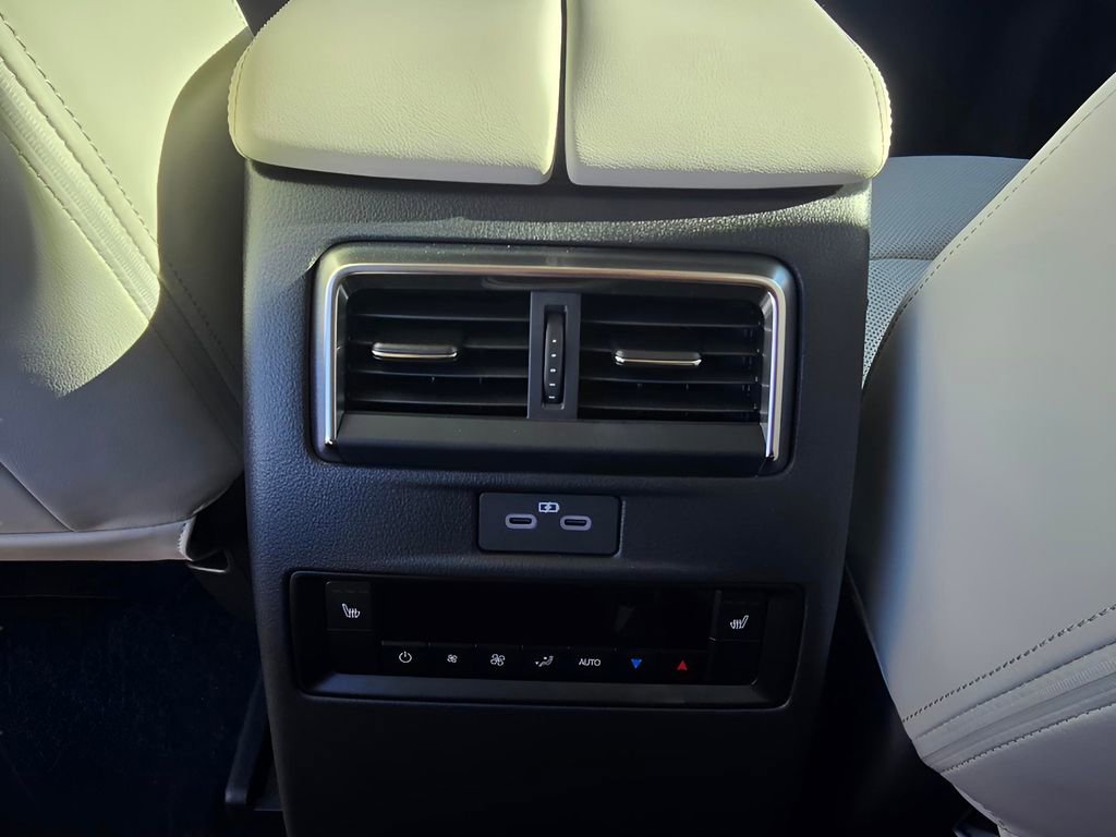 New 2026 MAZDA CX-90 Plug-In Hybrid w/ Premium Plus AWD/4WD image 29