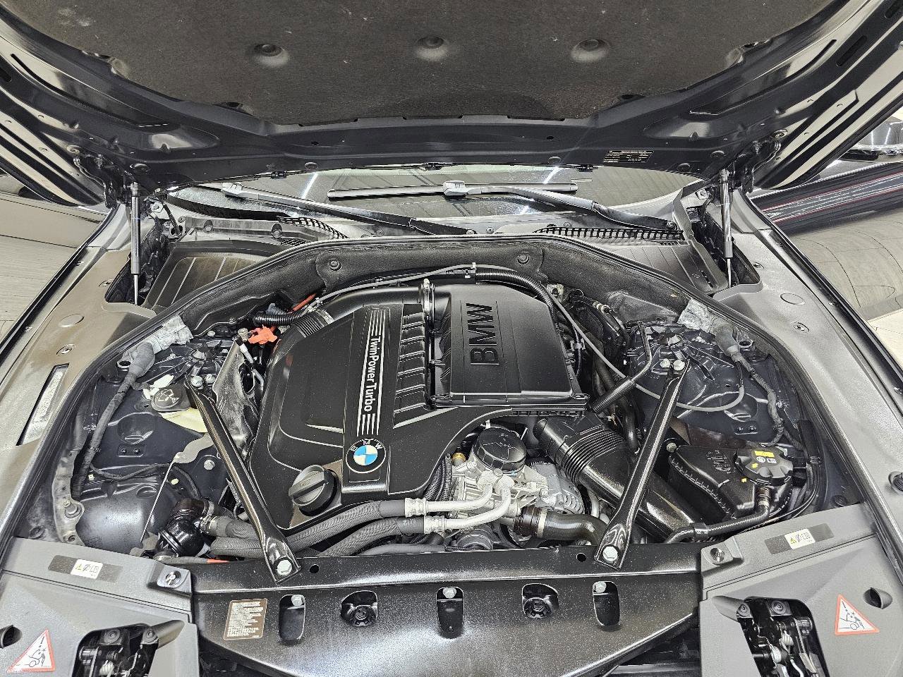 Used 2015 BMW 740Li image 45