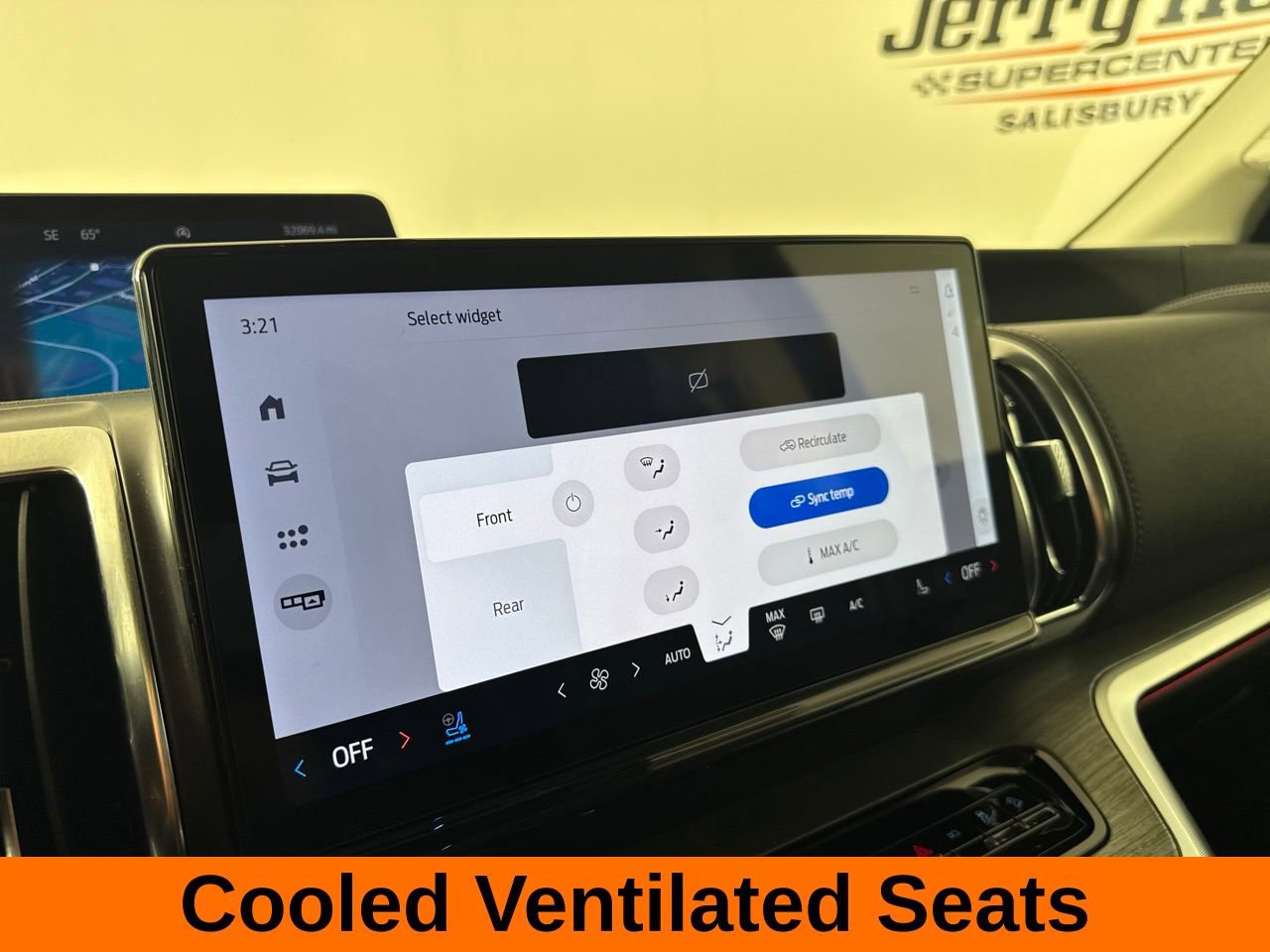 Used 2025 Ford Expedition Max Platinum image 18