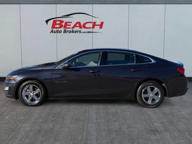 Used 2022 Chevrolet Malibu LS image 3