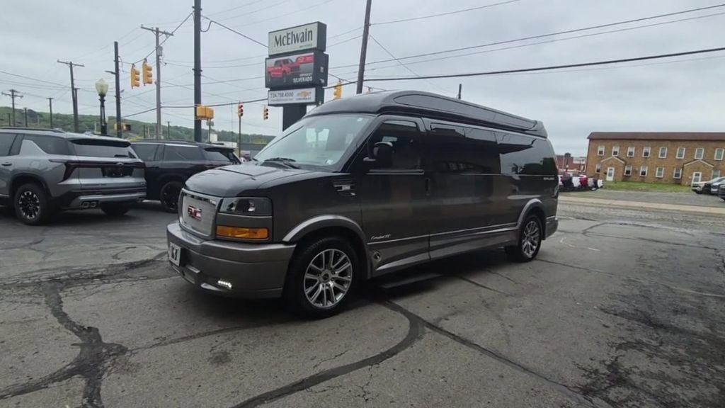 Used 2025 GMC Savana 2500 Extended w/ Driver Convenience Package RWD image 5