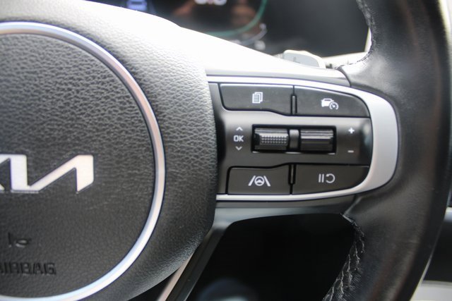 Used 2023 Kia Sportage EX image 12