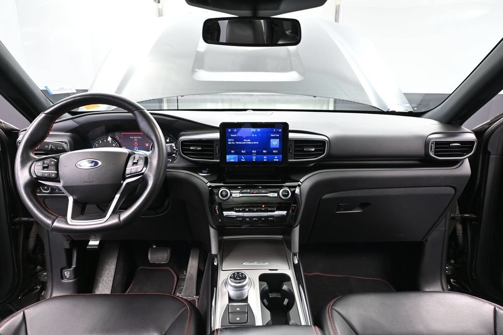 Used 2023 Ford Explorer ST-Line AWD/4WD image 26