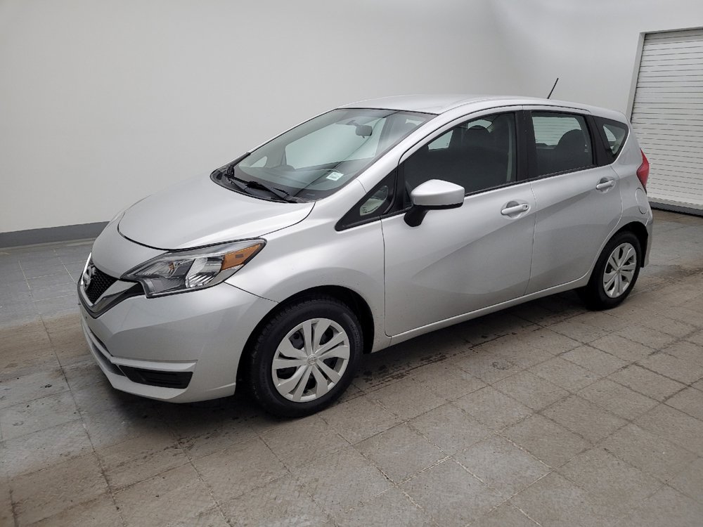 Used 2018 Nissan Versa Note SV FWD image 2