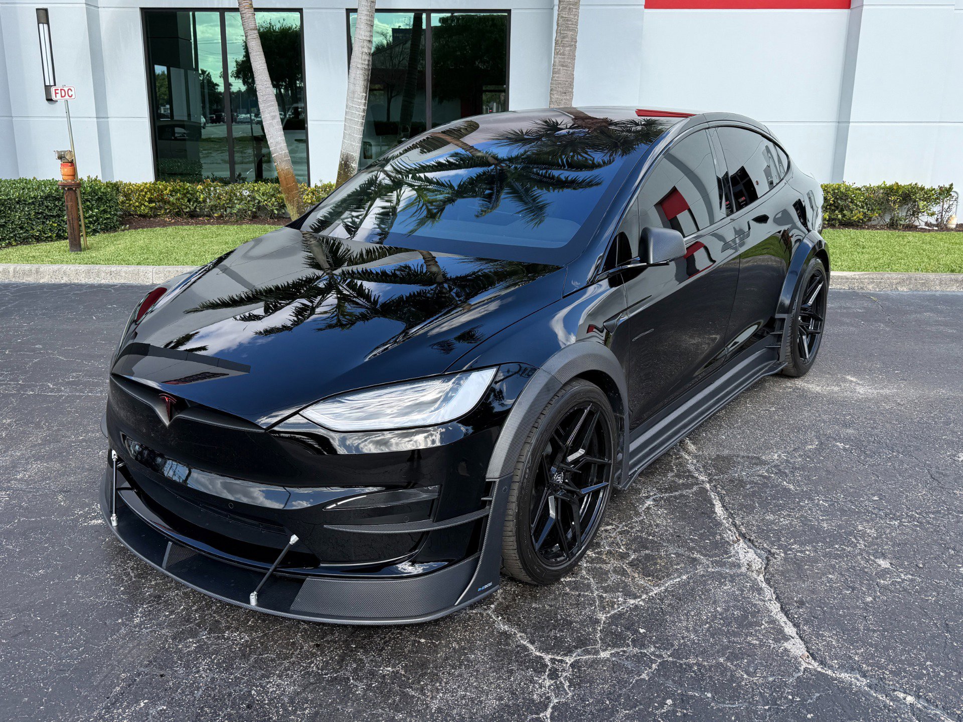 Used 2022 Tesla Model X Plaid AWD/4WD image 9