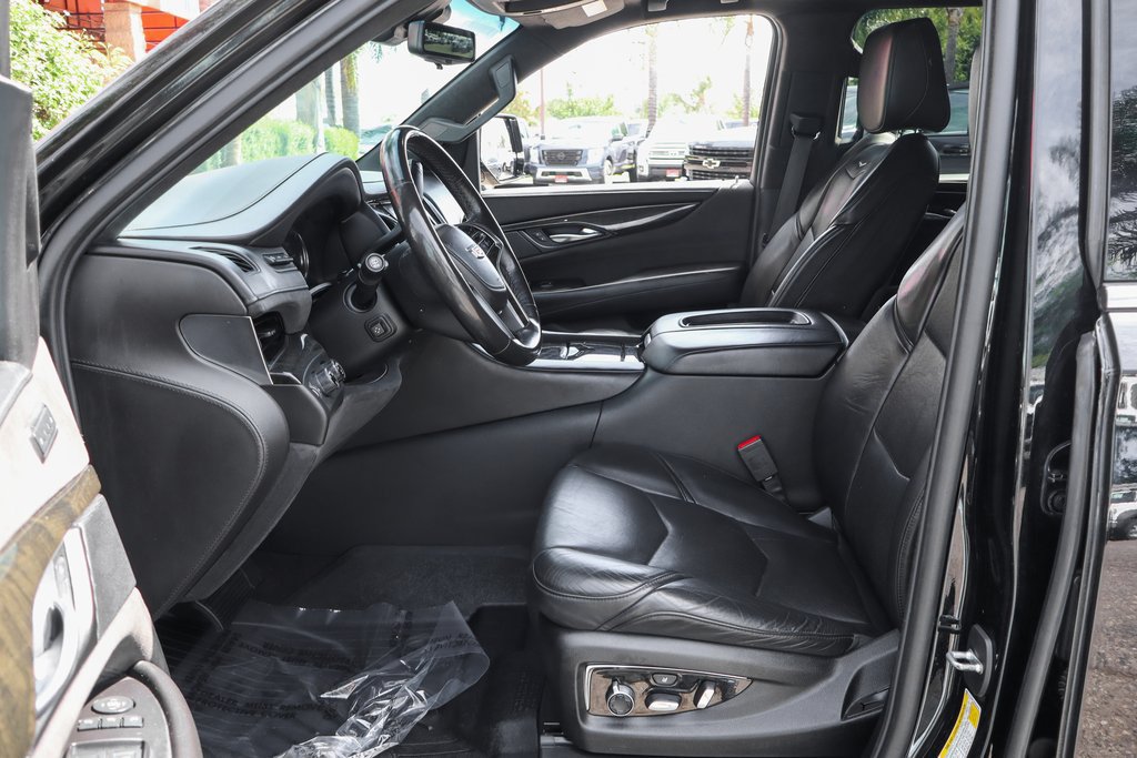 Used 2019 Cadillac Escalade Platinum AWD/4WD image 19