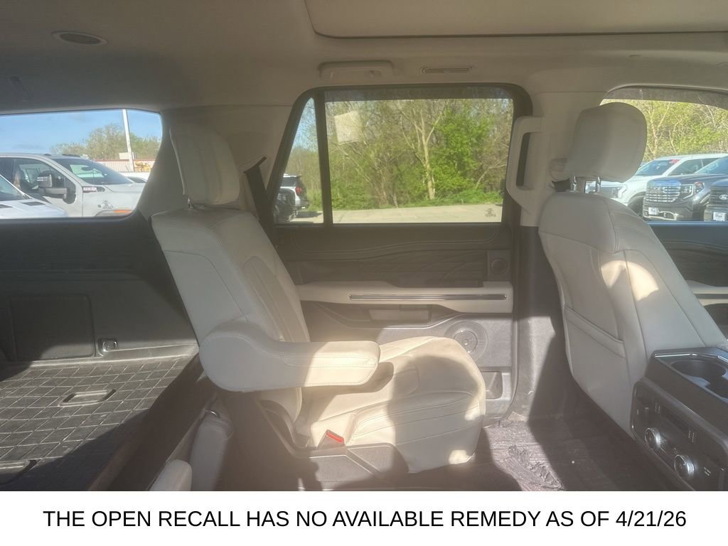Used 2021 Ford Expedition Platinum image 13