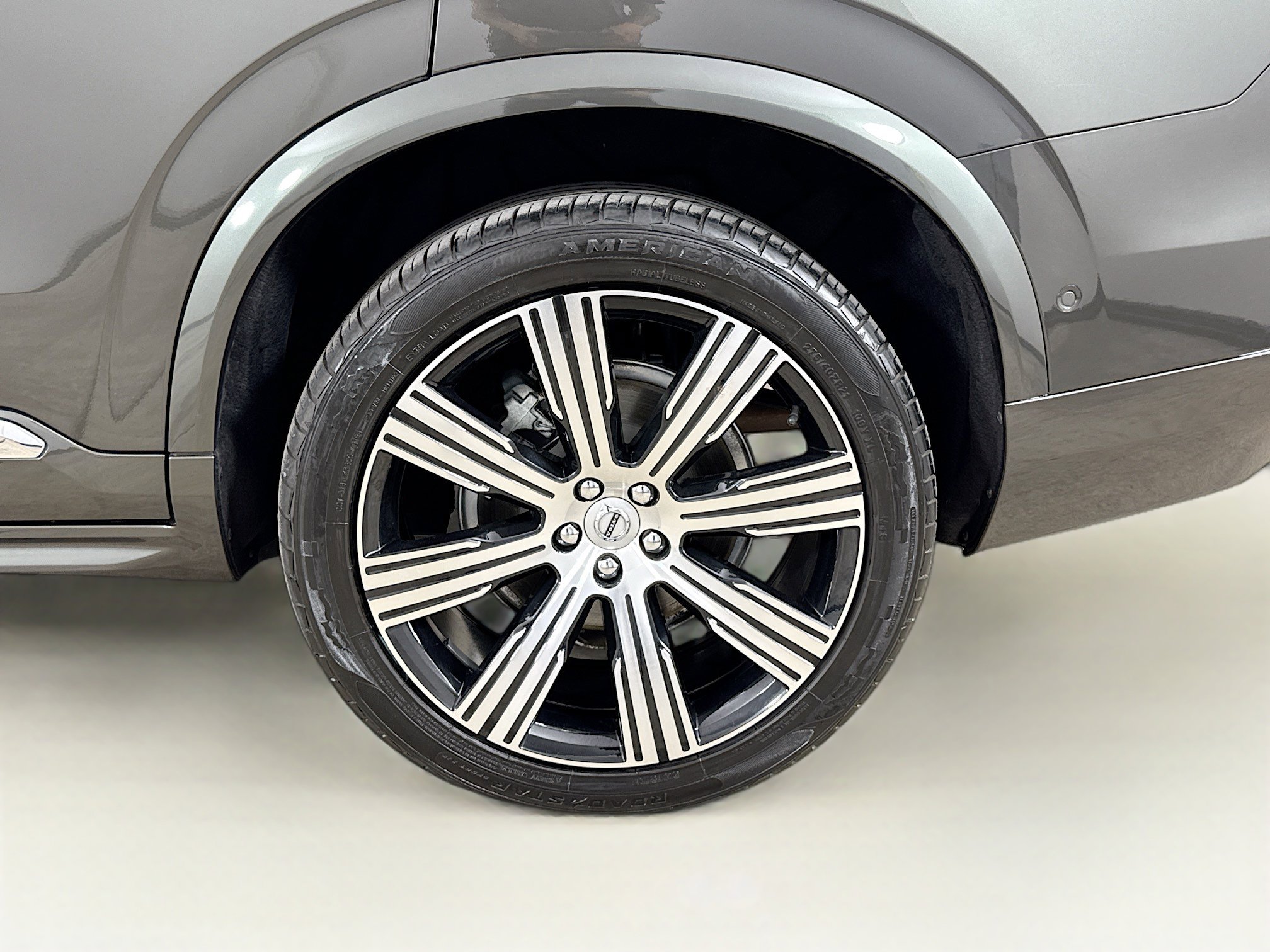 Used 2022 Volvo XC90 T6 Inscription w/ Advanced Package image 32