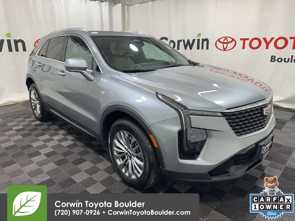 Used 2025 Cadillac XT4 Premium Luxury image 1
